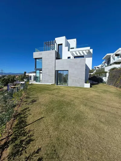 Semi-Detached House in Marbella