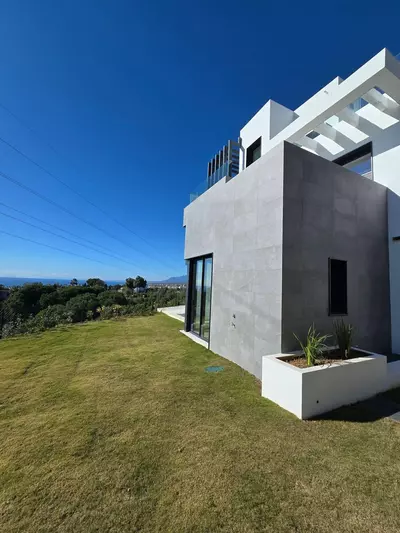 Semi-Detached House in Marbella