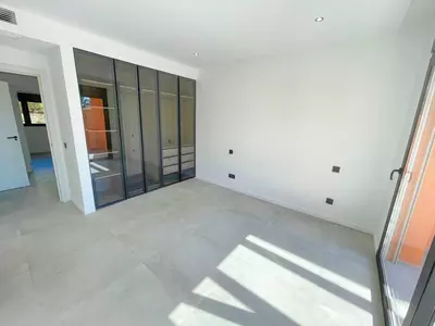 Townhouse in El Paraiso