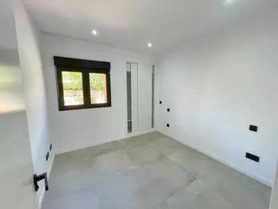 Townhouse in El Paraiso
