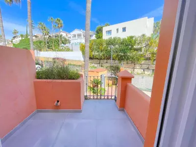 Townhouse in El Paraiso
