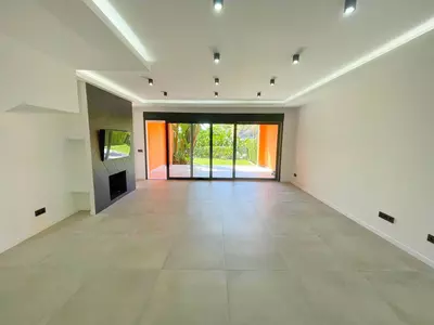 Townhouse in El Paraiso