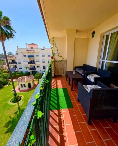 Middle Floor Apartment in Nueva Andalucía