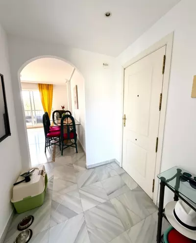 Middle Floor Apartment in Nueva Andalucía