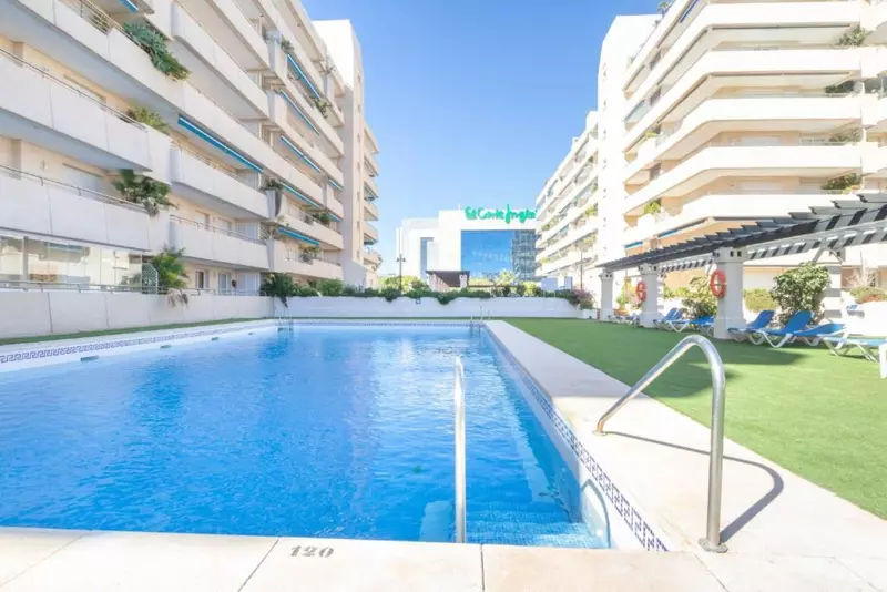 Middle Floor Apartment in Puerto Banús