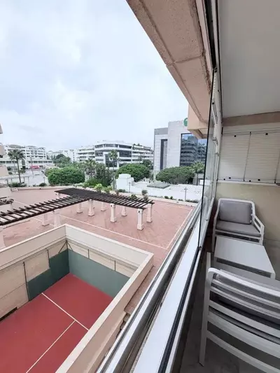 Middle Floor Apartment in Puerto Banús