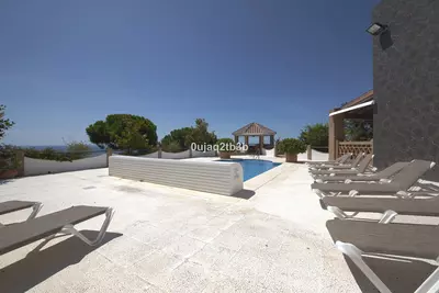 Detached Villa in Estepona