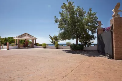 Detached Villa in Estepona