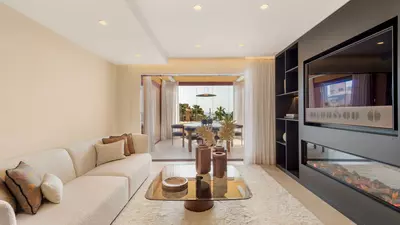 Middle Floor Apartment in Estepona
