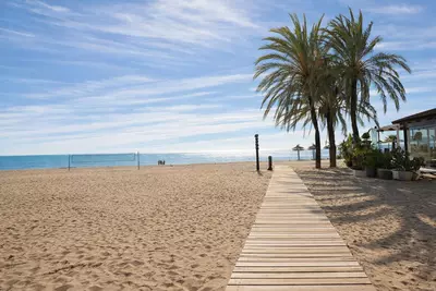 Middle Floor Apartment in Estepona