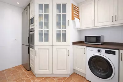Middle Floor Apartment in Estepona