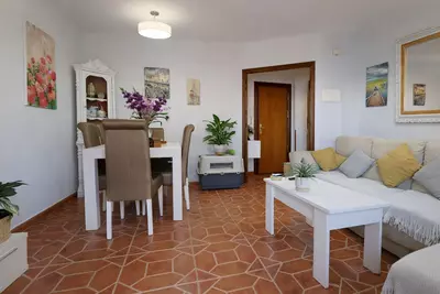 Middle Floor Apartment in Estepona