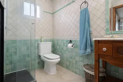 Middle Floor Apartment in Estepona