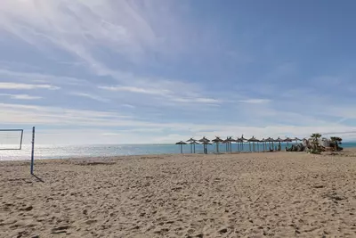 Middle Floor Apartment in Estepona