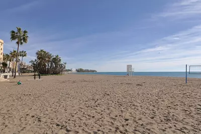 Middle Floor Apartment in Estepona