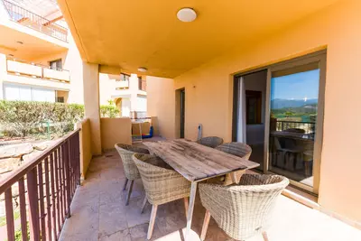 Middle Floor Apartment in Atalaya