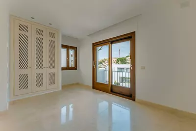 Townhouse in El Paraiso