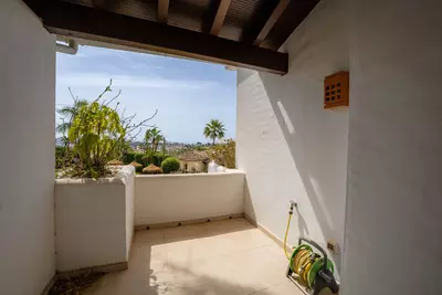 Townhouse in El Paraiso