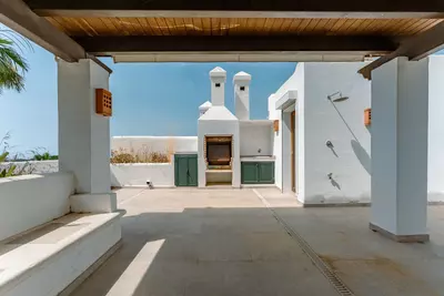 Townhouse in El Paraiso