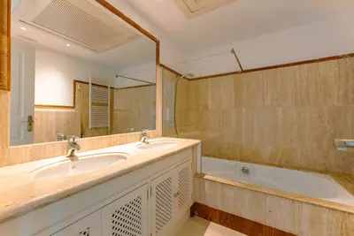 Townhouse in El Paraiso