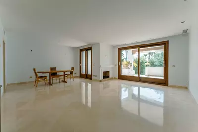 Townhouse in El Paraiso