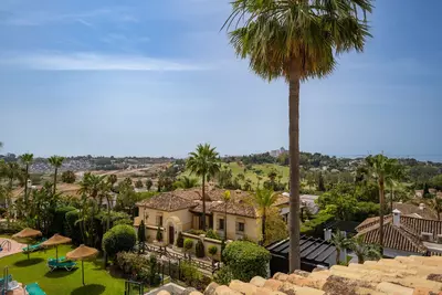 Townhouse in El Paraiso