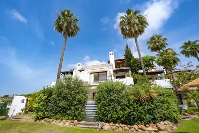 Townhouse in El Paraiso