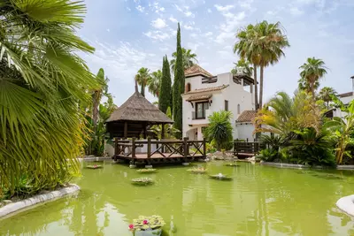 Townhouse in El Paraiso
