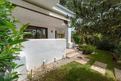 Townhouse in El Paraiso