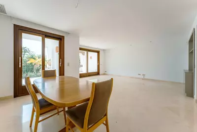 Townhouse in El Paraiso