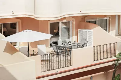 Ground Floor Apartment in Nueva Andalucía
