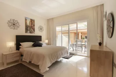 Ground Floor Apartment in Nueva Andalucía