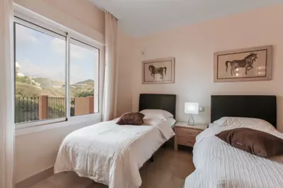 Ground Floor Apartment in Nueva Andalucía