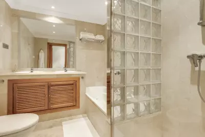 Ground Floor Apartment in Nueva Andalucía