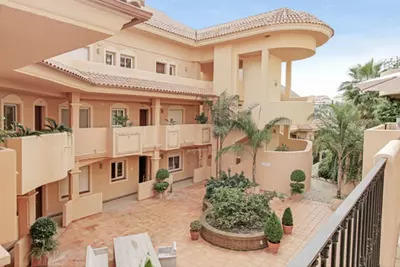 Ground Floor Apartment in Nueva Andalucía