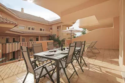 Ground Floor Apartment in Nueva Andalucía