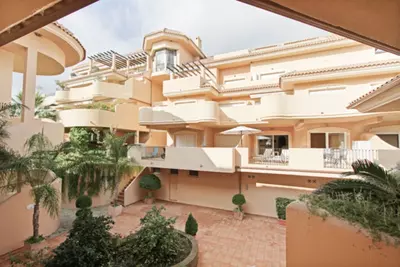 Ground Floor Apartment in Nueva Andalucía