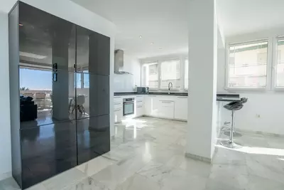 Middle Floor Apartment in Marbella