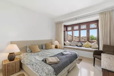 Ground Floor Apartment in Nueva Andalucía