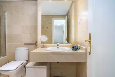 Middle Floor Apartment in Marbella