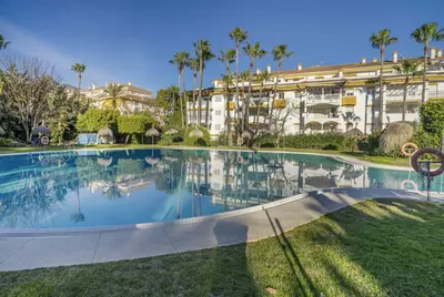 Middle Floor Apartment in Marbella