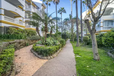 Middle Floor Apartment in Marbella