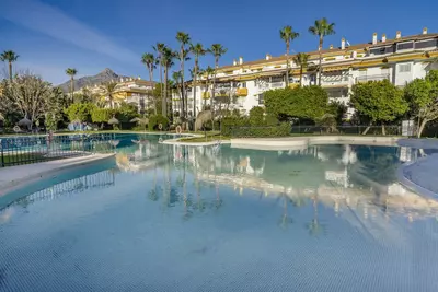Middle Floor Apartment in Marbella