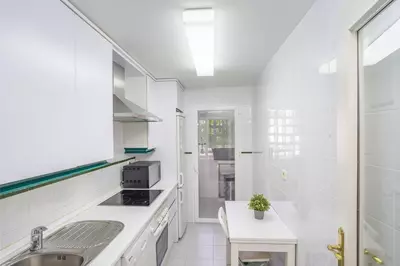 Middle Floor Apartment in Marbella