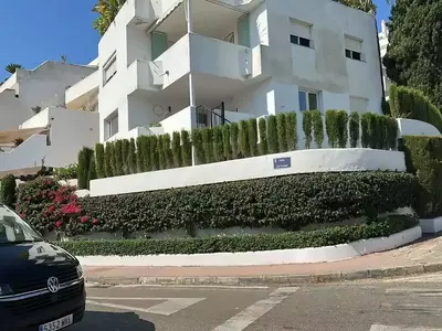 Middle Floor Apartment in Nueva Andalucía