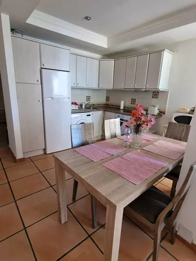 Middle Floor Apartment in Estepona