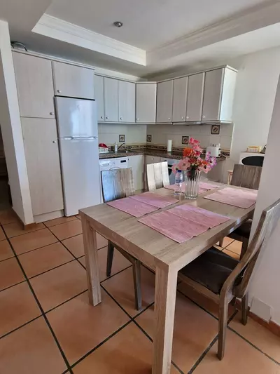 Middle Floor Apartment in Estepona