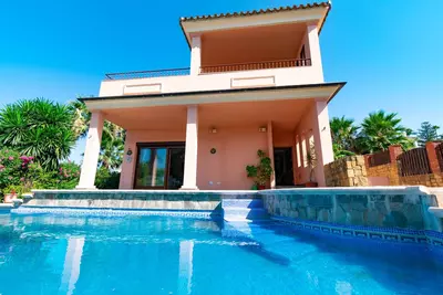 Detached Villa in Estepona