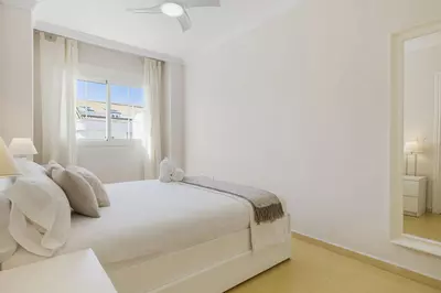 Middle Floor Apartment in Nueva Andalucía