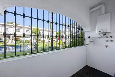 Semi-Detached House in Nueva Andalucía